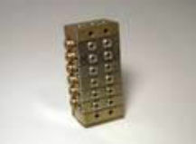 The Farval 1000 Series Progressive Divider Valve